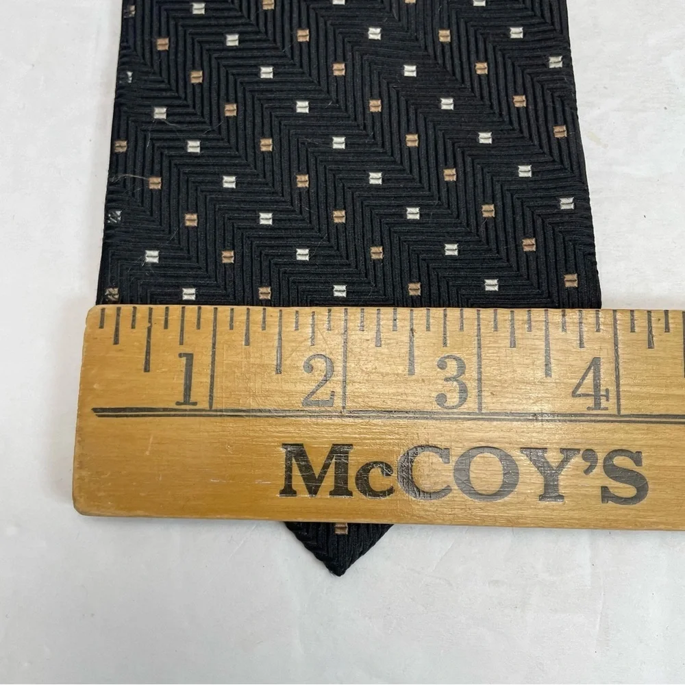 Jz Richards silk tie black design